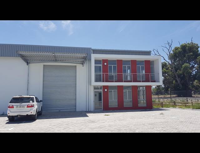 667M² FACTORY RENTED IN BLACKHEATH INDUSTRIAL